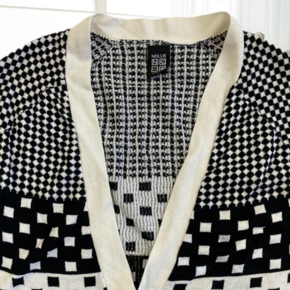 NOLLIE BLACK + WHITE GEOMETRICAL POLKA DOT RETRO ECENTIC FUNKY CARDIGAN SWEATER - Picture 6 of 8